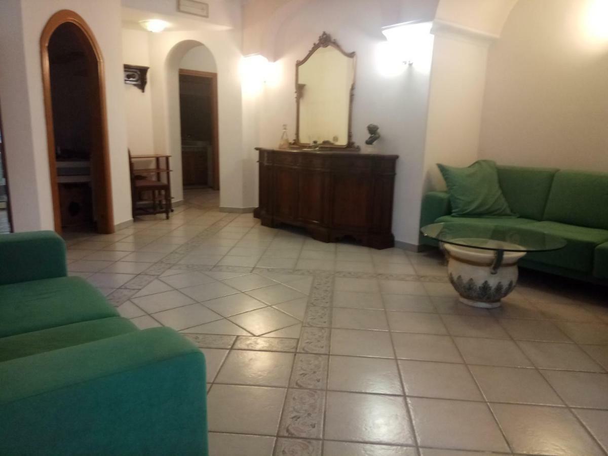 Villa Pithecusa Ischia Eksteriør billede